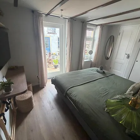 Robinstays - The Artisan Retreats, Bed & Breakfast Doesburg
