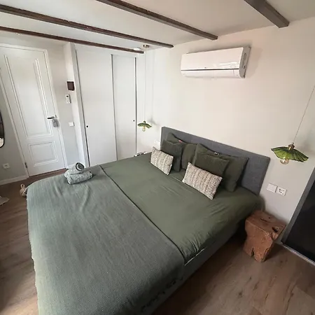 Robinstays - The Artisan Retreats, Bed & Breakfast Doesburg
