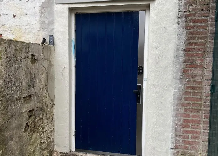 Robinstays - The Artisan Retreats,