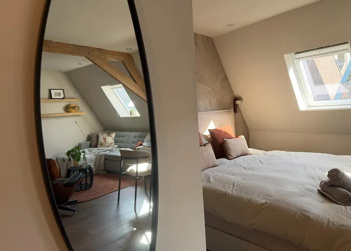 Robinstays - The Artisan Retreats,