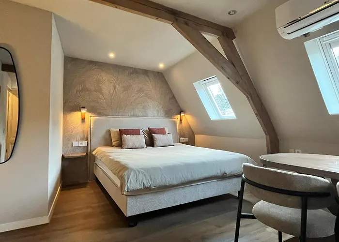 Robinstays - The Artisan Retreats, 3*