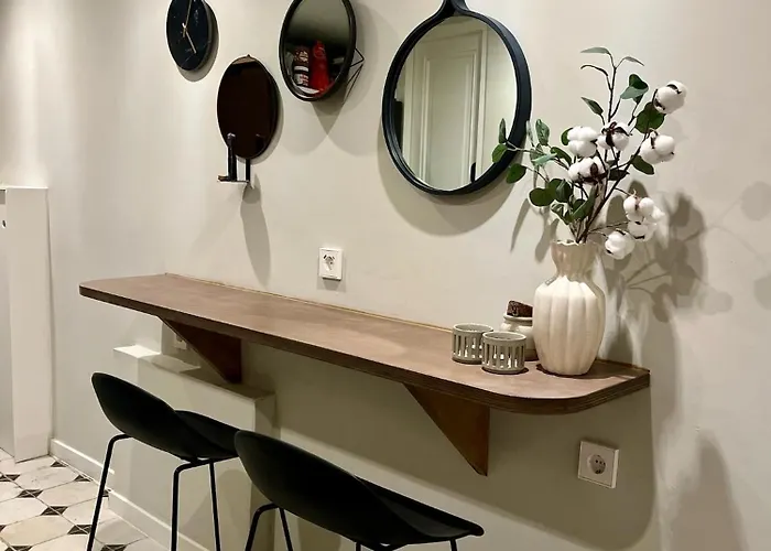 לינה וארוחת בוקר Robinstays - The Artisan Retreats, 3*